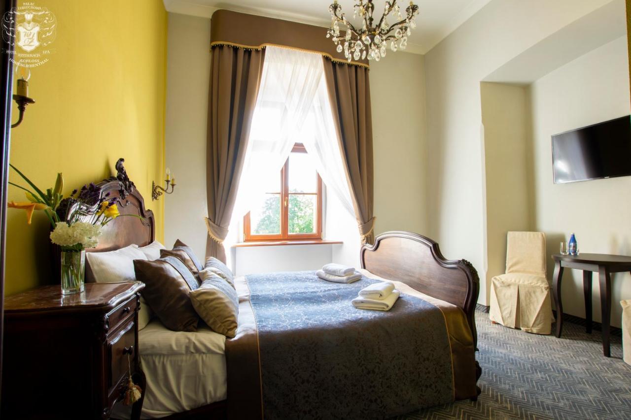 Palac Lubiechowa-Jelenia Gora- Riesengebirge Ngoại thất bức ảnh