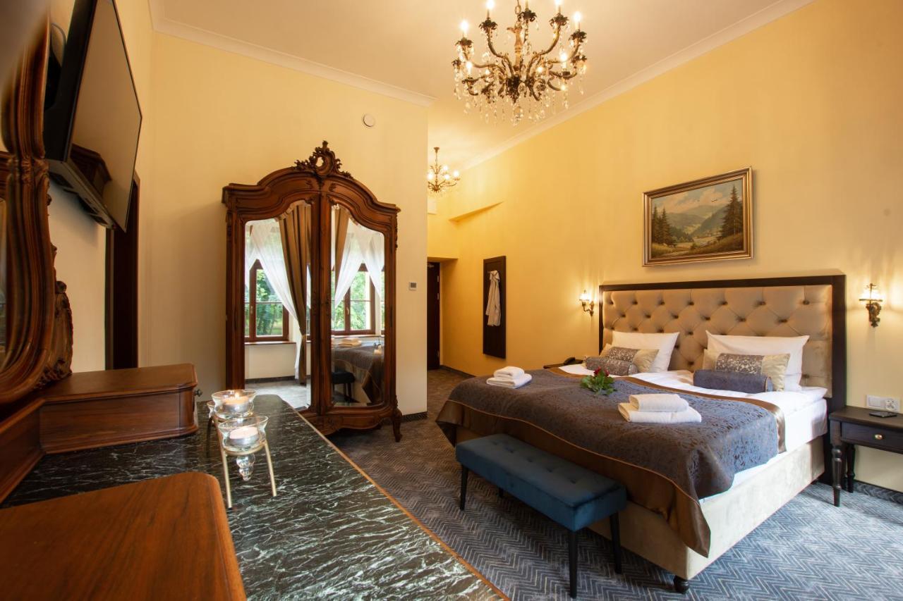 Palac Lubiechowa-Jelenia Gora- Riesengebirge Ngoại thất bức ảnh
